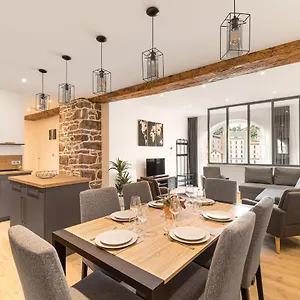  Apartment Design Et Charme, 100m2 Face A La Saone