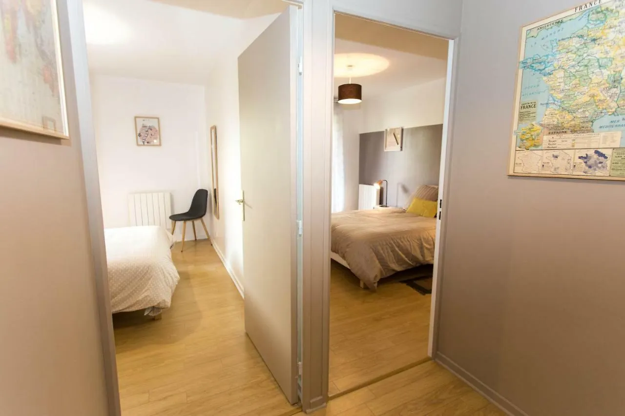 Appartement Lyon Centre Confluence 100 m2 Parking Terrasses 0*,
