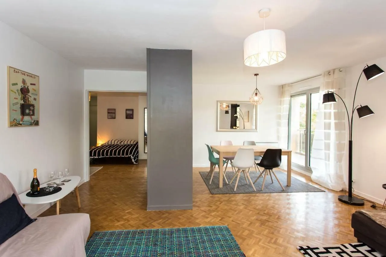 Appartement Lyon Centre Confluence 100 M2 Parking Terrasses Apartment