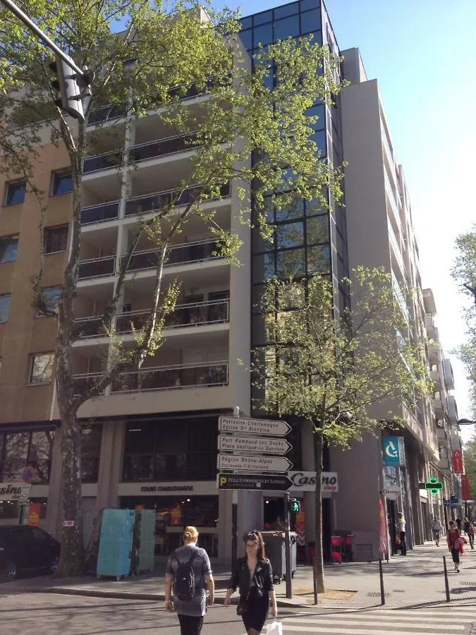 Apartment Appartement Lyon Centre Confluence 100 M2 Parking Terrasses