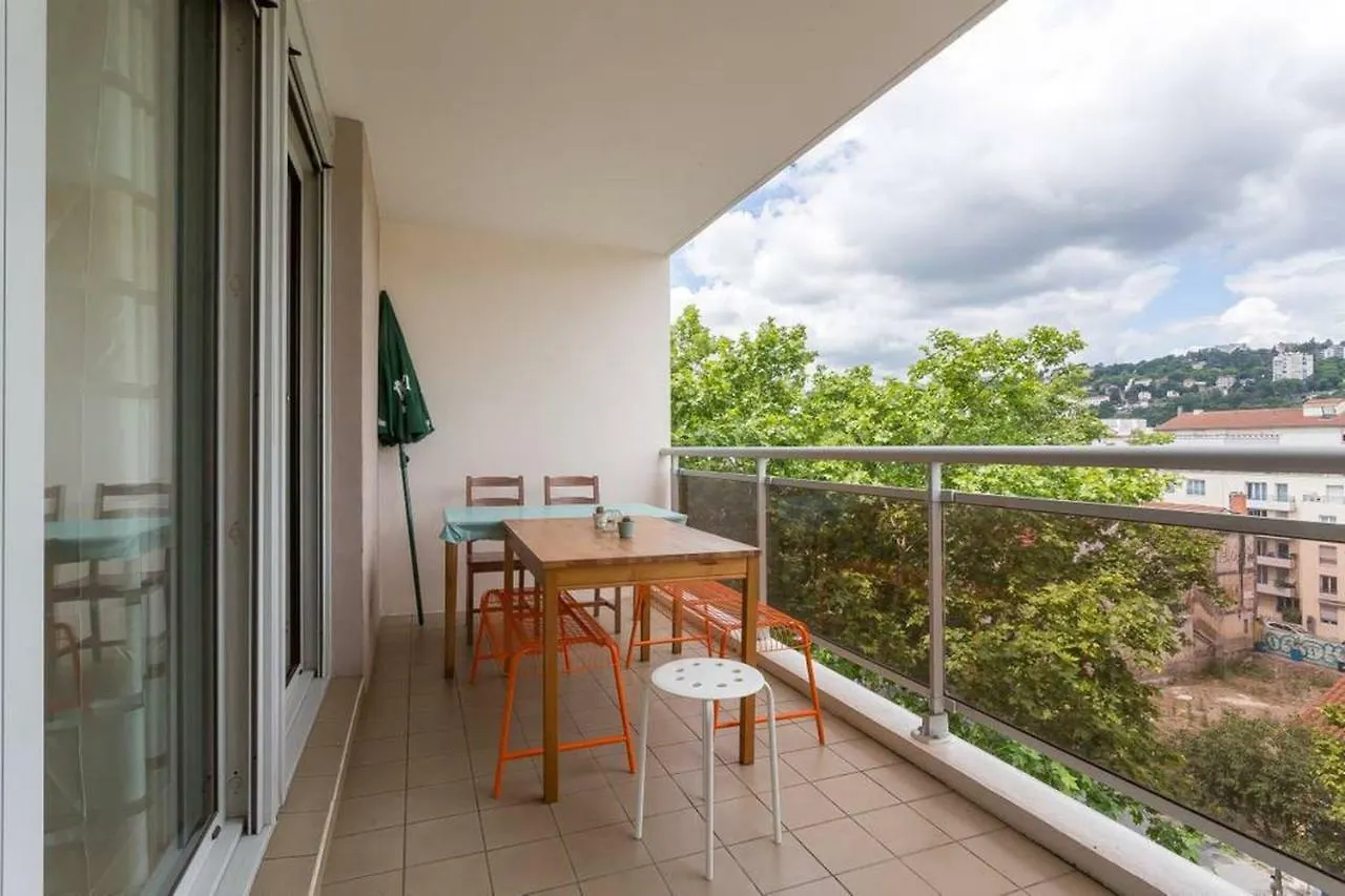 Appartement Lyon Centre Confluence 100 M2 Parking Terrasses Apartment
